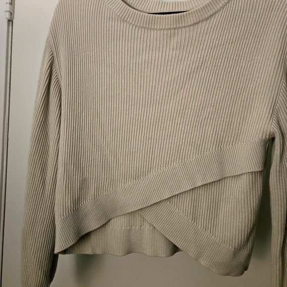 lululemon athletica Cream Crew Neck Sweater - Picture 4 of 6